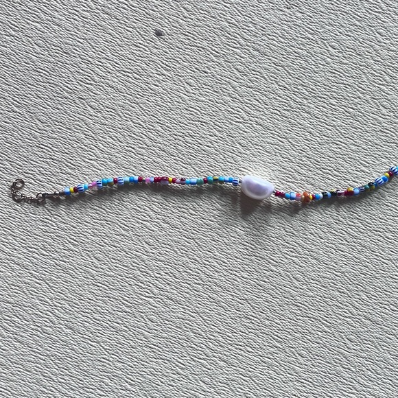 Anni Lu Alaia Pearl Beaded Bracelet. Excellent condition. Worn once . - Picture 2 of 3